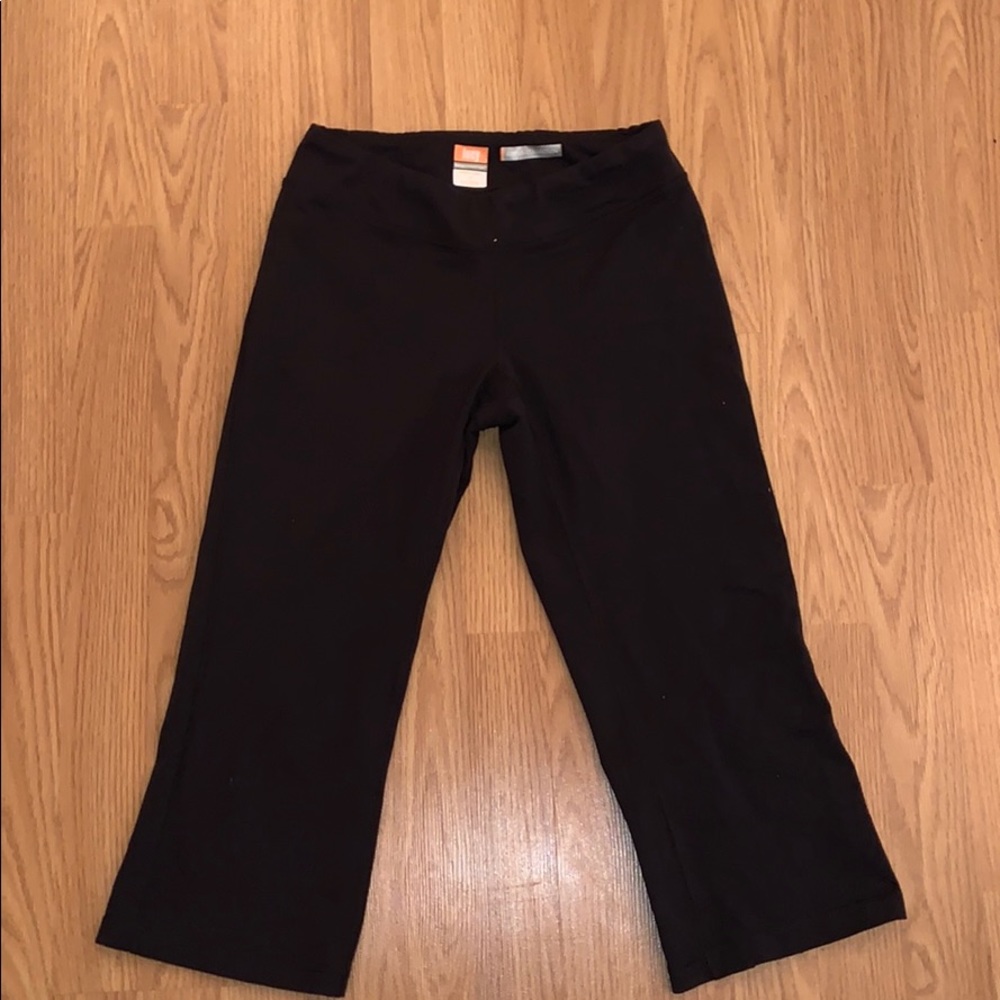 Lucy capris